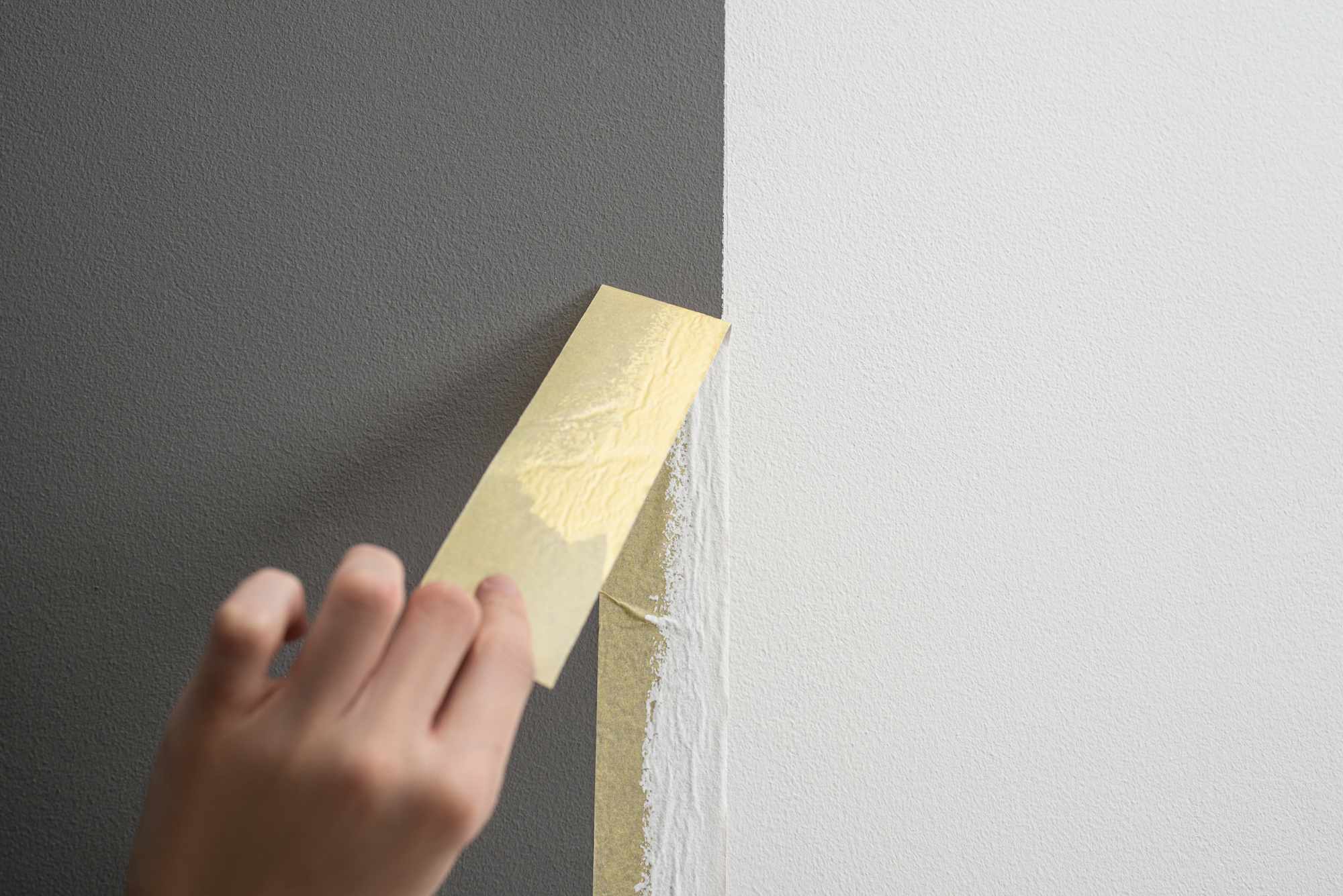 How to Prep a Room for Painting